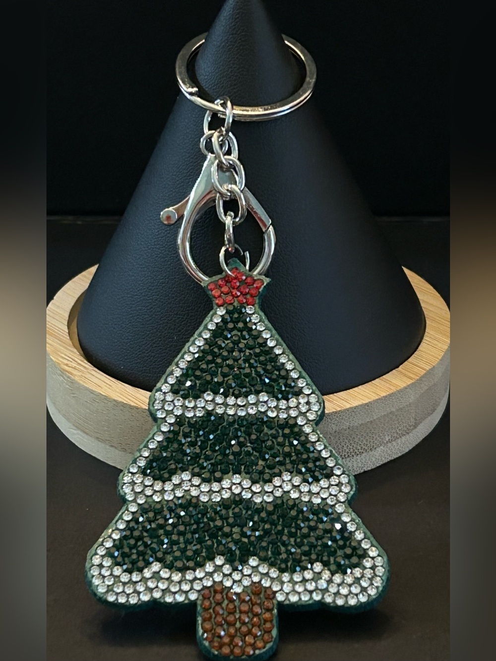 Crystal Embellished Green Christmas Tree w/Red Star Bag Charm Keychain